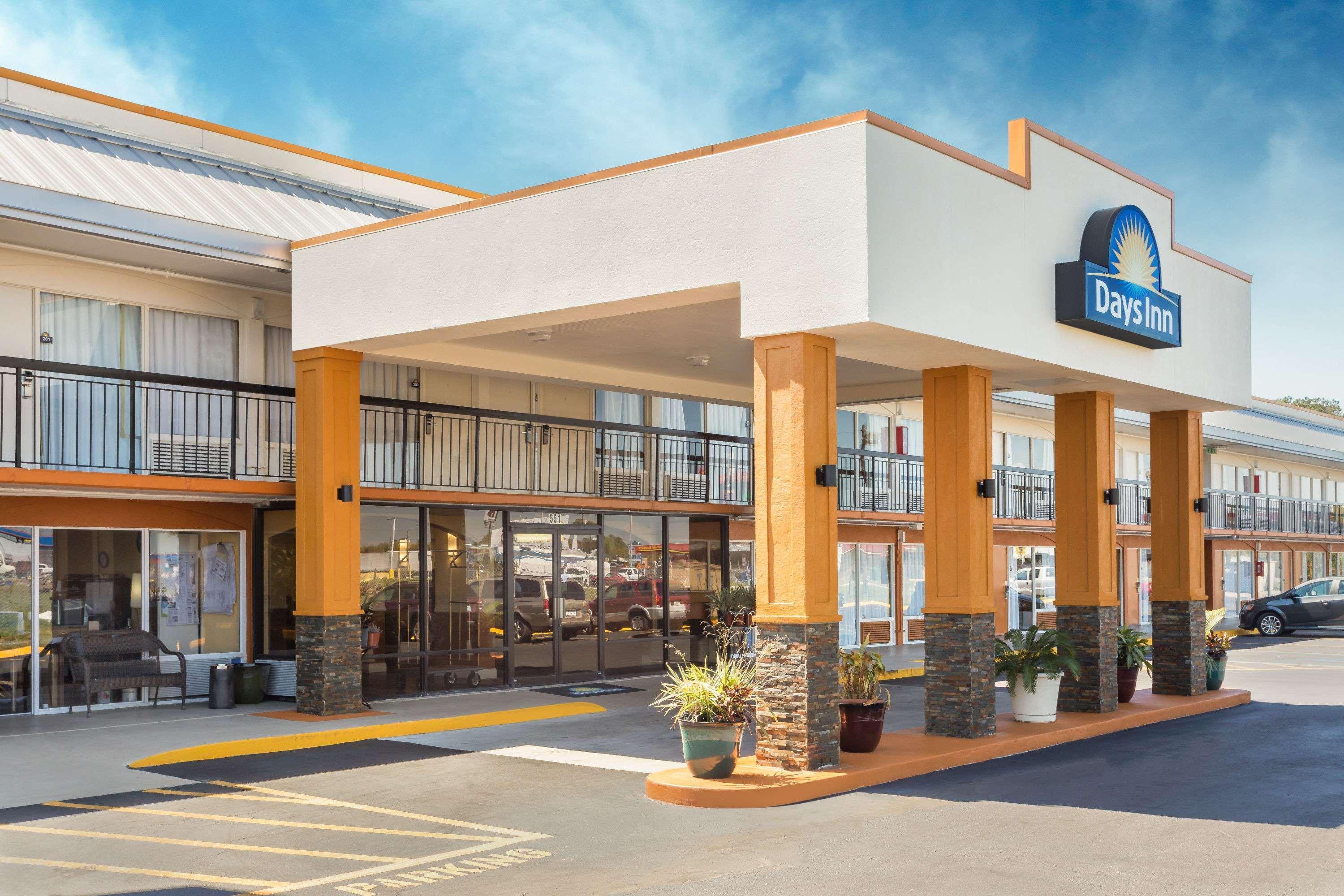 Days Inn By Wyndham Wildwood I-75 Exterior photo